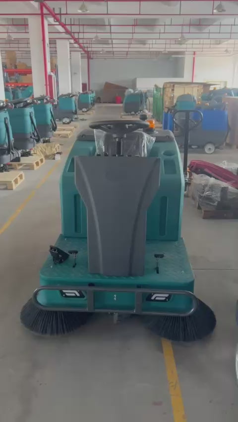 iSweep Ride-On Sweeper